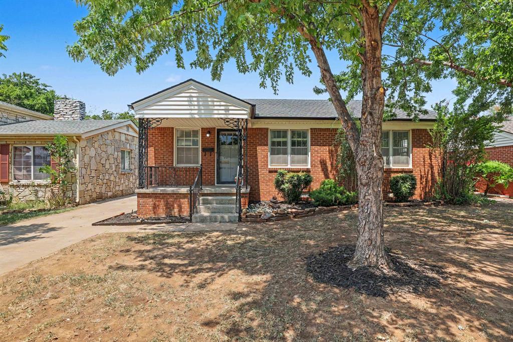 2nd image of 2633 Nw 33rd St, Oklahoma City, OK 73112 | MLS# 1242901