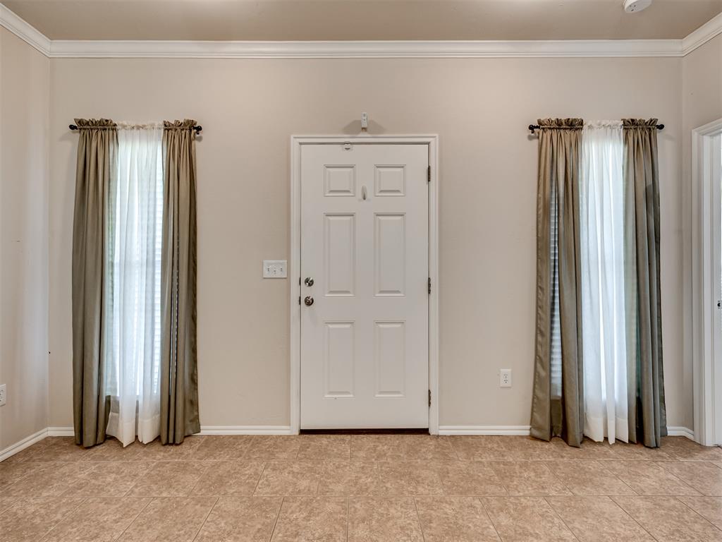 3rd image of 704 E Linden Ln, Mustang, OK 73064 | MLS# 1242908