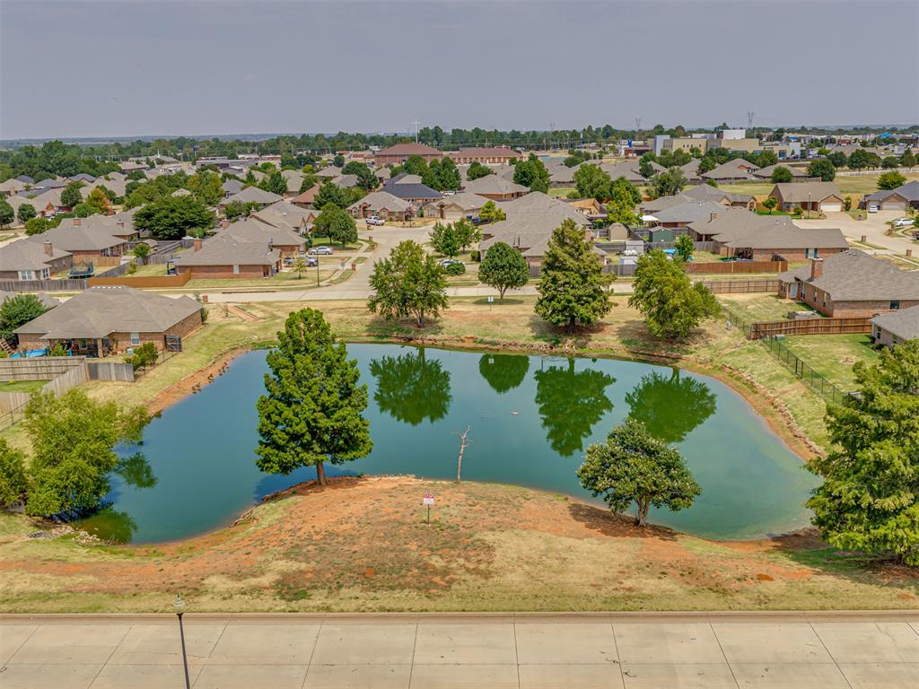 39th image of 704 E Linden Ln, Mustang, OK 73064 | MLS# 1242908