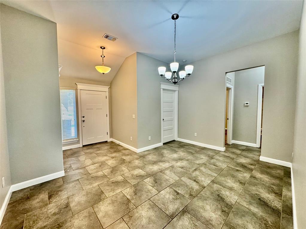 5th image of 18202 Manera Wy, Edmond, OK 73012 | MLS# 1242919