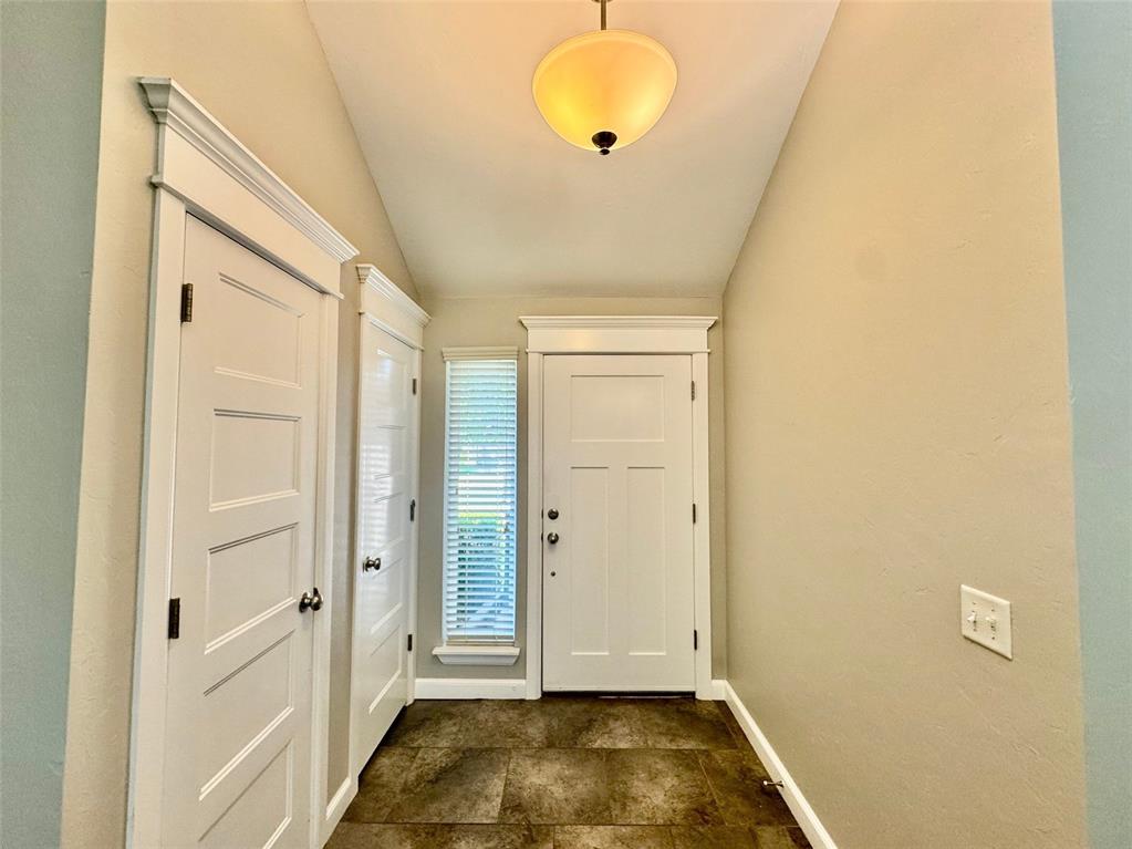 4th image of 18202 Manera Wy, Edmond, OK 73012 | MLS# 1242919