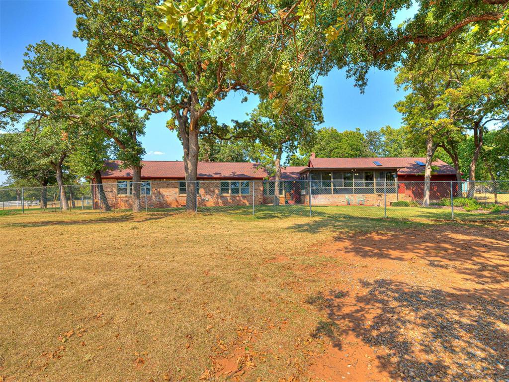 5th image of 1016 N Shore Dr, Guthrie, OK 73044 | MLS# 1242937