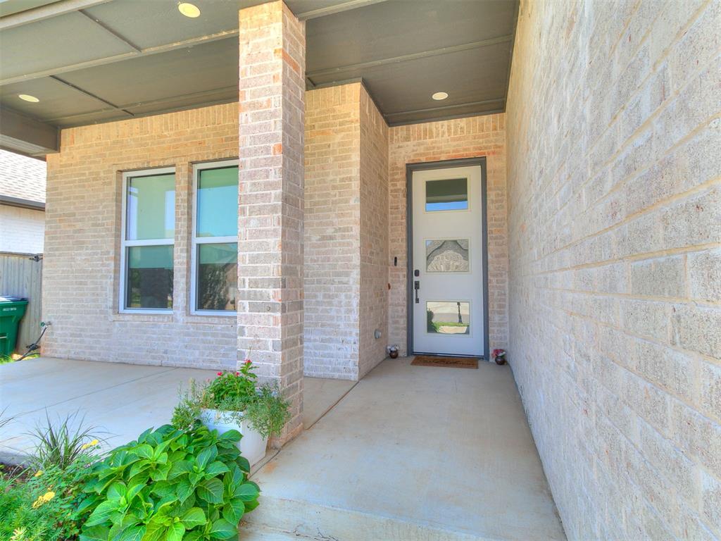 2nd image of 6400 Nw 157th St, Edmond, OK 73013 | MLS# 1242985