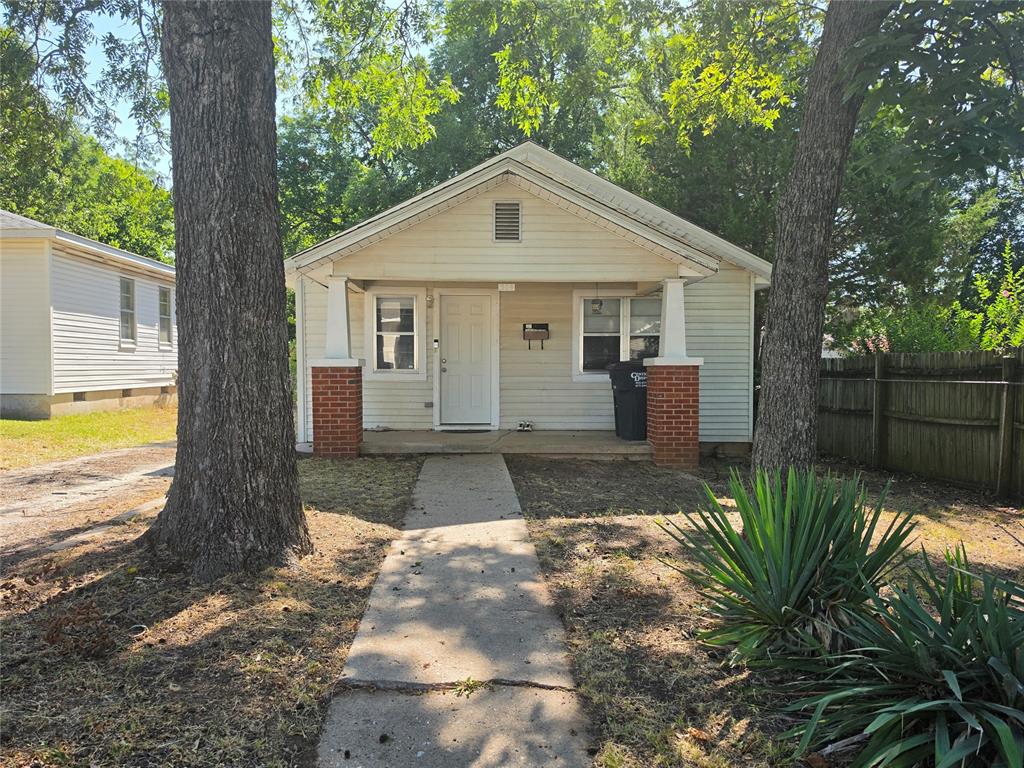 2nd image of 309 N Roosevelt Ave, Shawnee, OK 74801 | MLS# 1242999