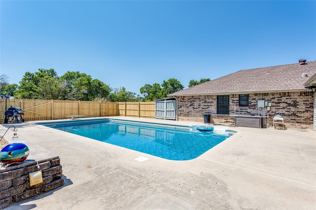 2nd image of 402 Ash Rd, Choctaw, OK 73020 | MLS# 1243034