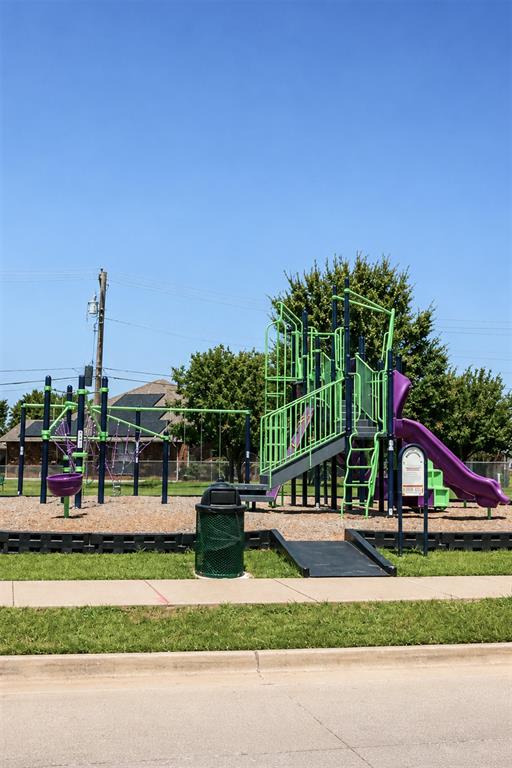 27th image of 927 Sw 2nd St, Moore, OK 73160 | MLS# 1243061