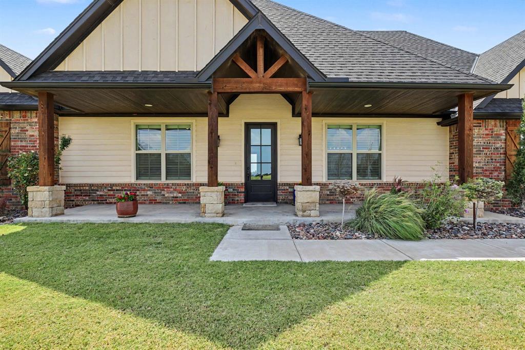 3rd image of 825 S Cimarron Rd, Yukon, OK 73099 | MLS# 1243083