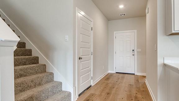 2nd image of 7709 Three Woods Ln, Yukon, OK 73099 | MLS# 1243106