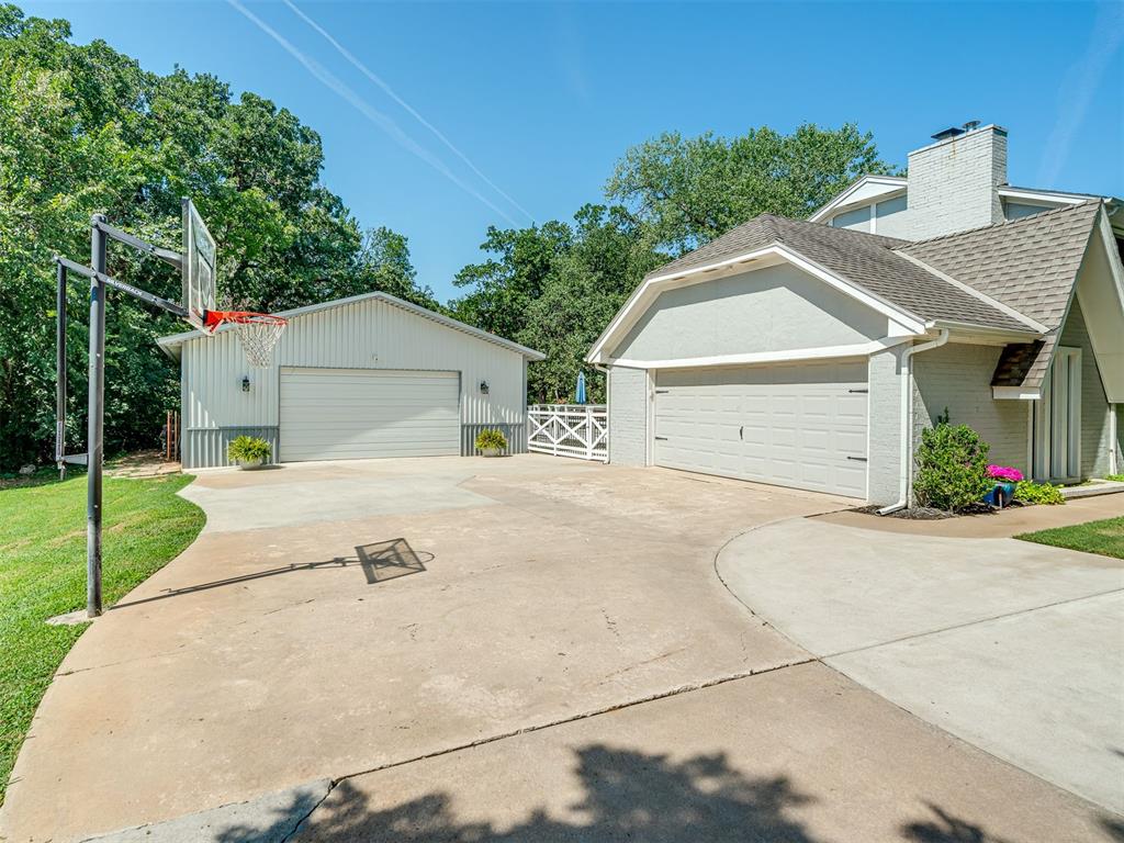 2nd image of 1644 Red Fox Rd, Edmond, OK 73034 | MLS# 1243233