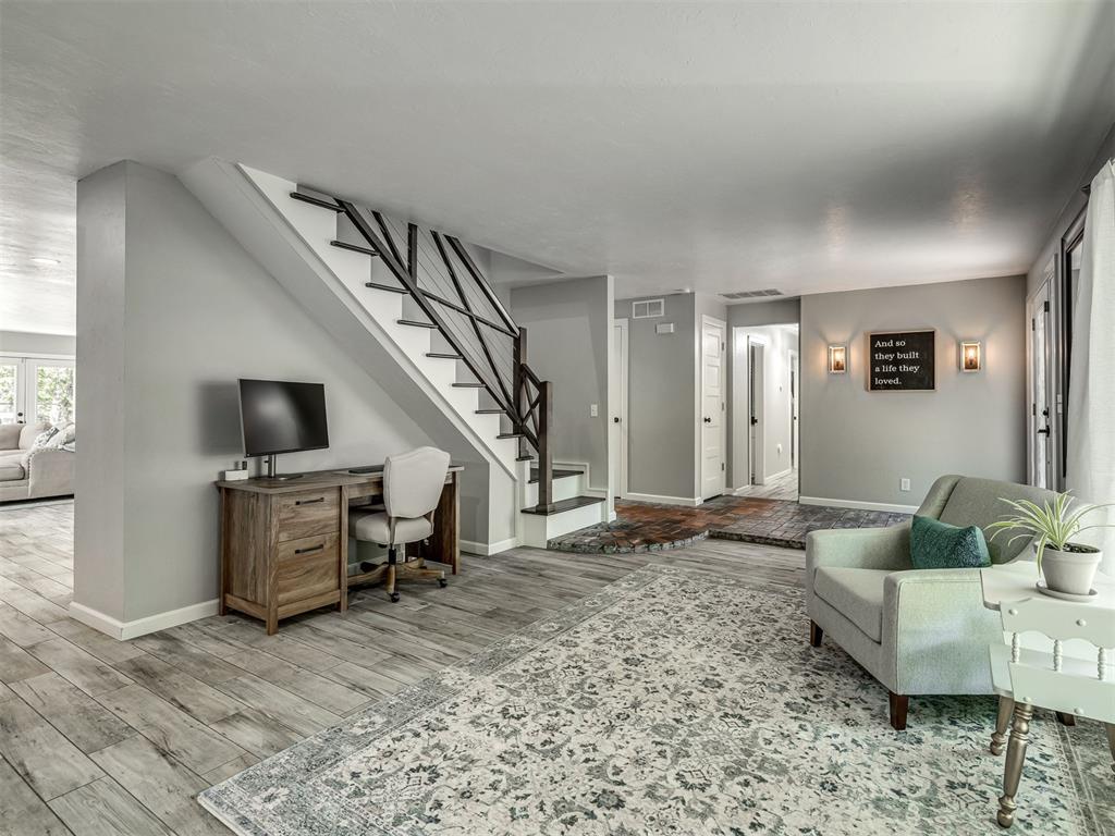 5th image of 1644 Red Fox Rd, Edmond, OK 73034 | MLS# 1243233