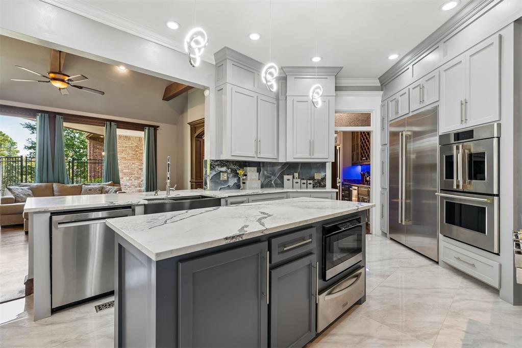 4th image of 3917 Sherwood Green Ln, Edmond, OK 73034 | MLS# 1243237