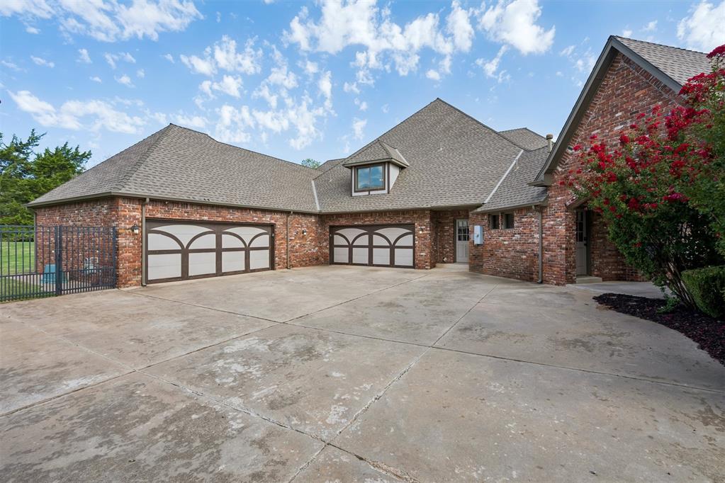 50th image of 3917 Sherwood Green Ln, Edmond, OK 73034 | MLS# 1243237