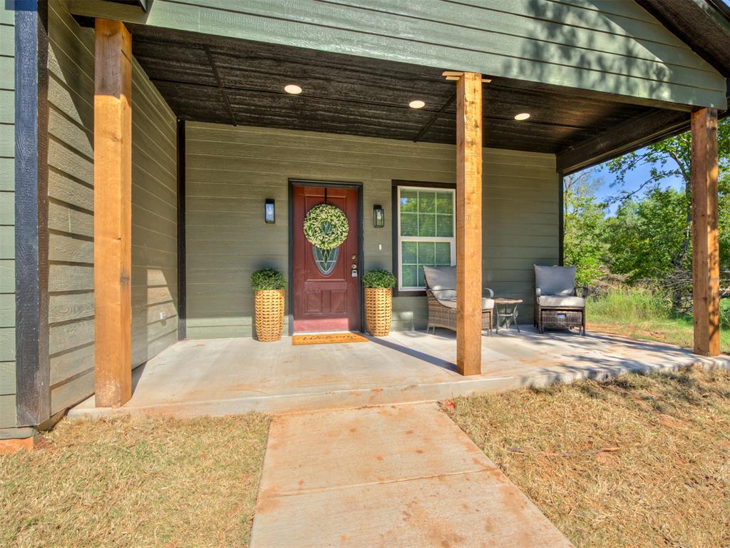 3rd image of 712 E Lincoln Ave, Guthrie, OK 73044 | MLS# 1243252