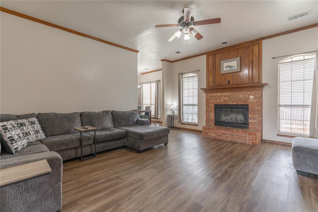 4th image of 604 Sw 160Th St, Oklahoma City, OK 73170 | MLS# 1243256