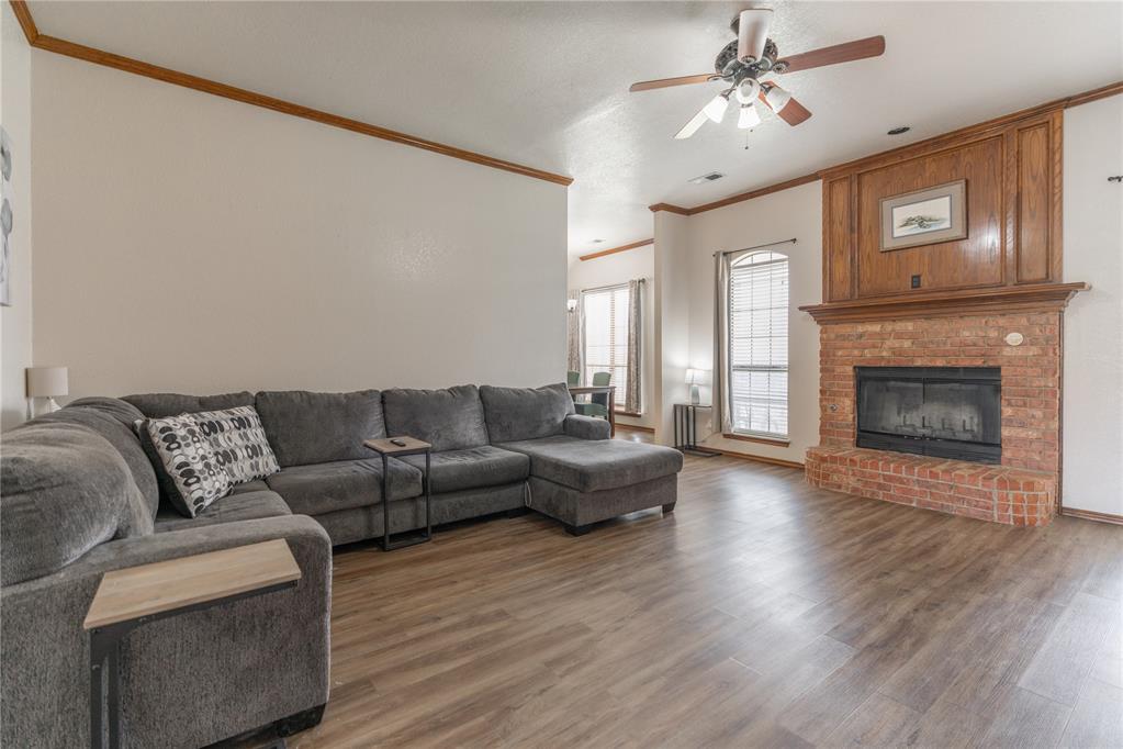 3rd image of 604 Sw 160Th St, Oklahoma City, OK 73170 | MLS# 1243256