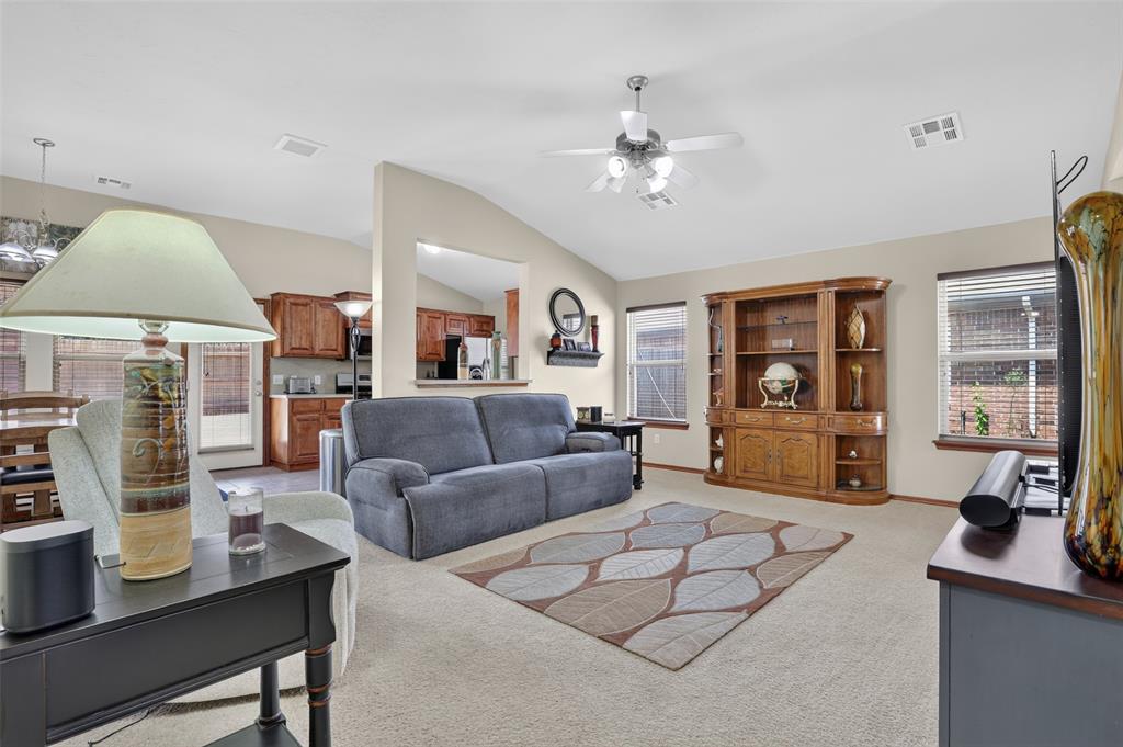 4th image of 18205 Viento Dr, Edmond, OK 73012 | MLS# 1243261