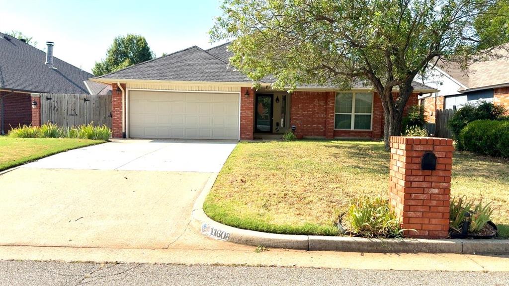 1st image of 11608 Sw 3rd St, Yukon, OK 73099 | MLS# 1243272