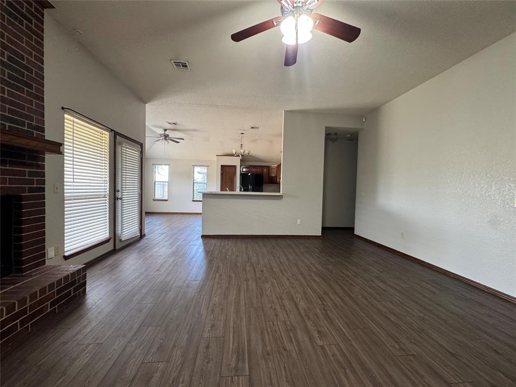 3rd image of 420 E Twelve Oaks Ter, Mustang, OK 73064 | MLS# 1243310
