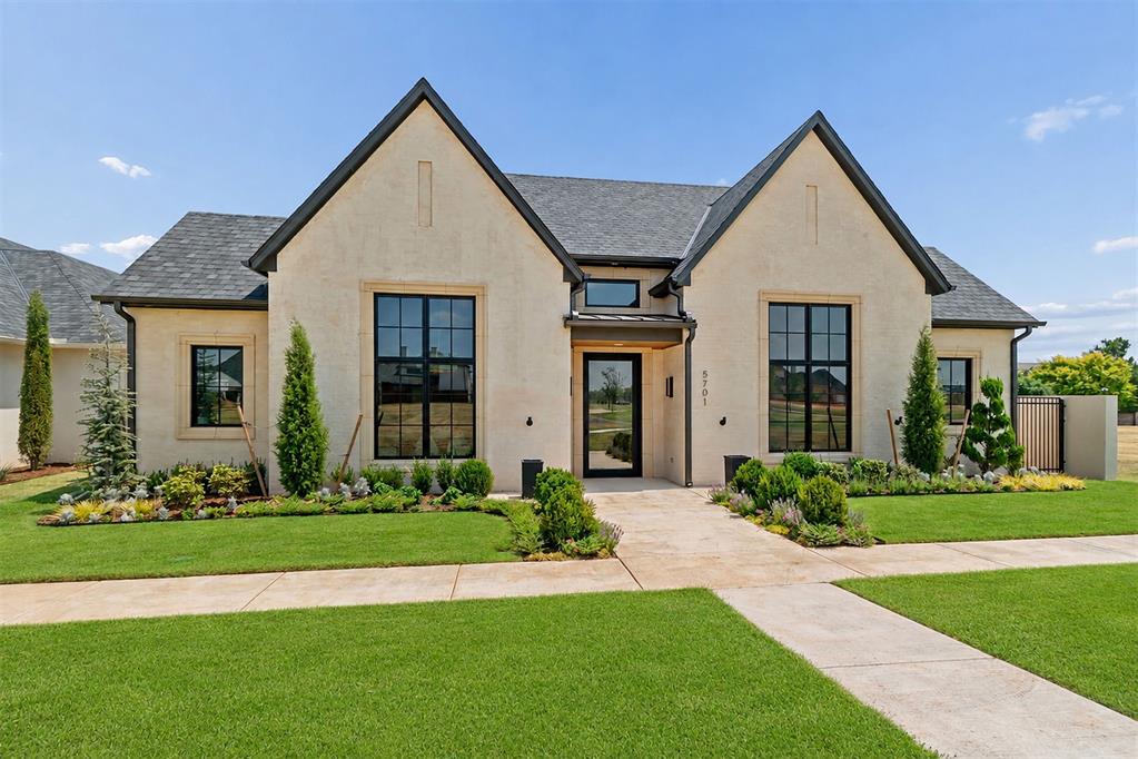 3rd image of 5701 Promenade Sq, Oklahoma City, OK 73142 | MLS# 1243331