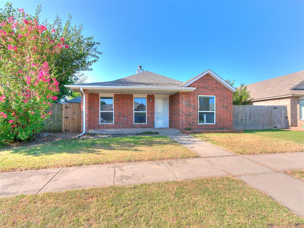 2nd image of 1402 Sw 23rd St, Moore, OK 73170 | MLS# 1243332