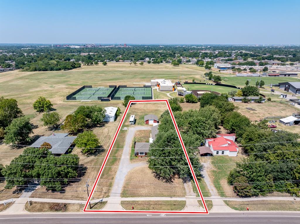 2nd image of 410 Se 24th Ave, Norman, OK 73071 | MLS# 1243333