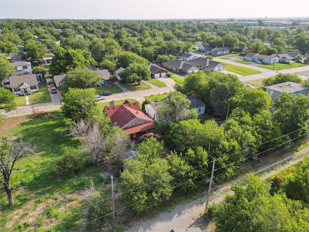 2nd image of 1414 Nw Dearborn Ave, Lawton, OK 73507 | MLS# 1243375