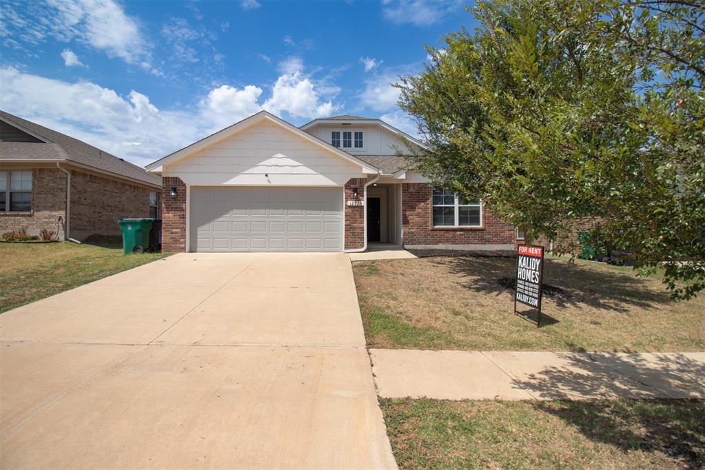 1st image of 12925 Nw 3rd Ter, Yukon, OK 73099 | MLS# 1243427