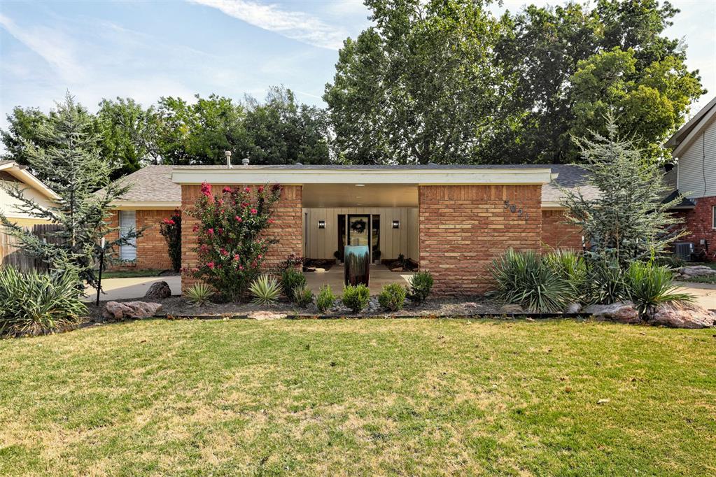 1st image of 3021 Brookhollow Rd, Oklahoma City, OK 73120 | MLS# 1243461