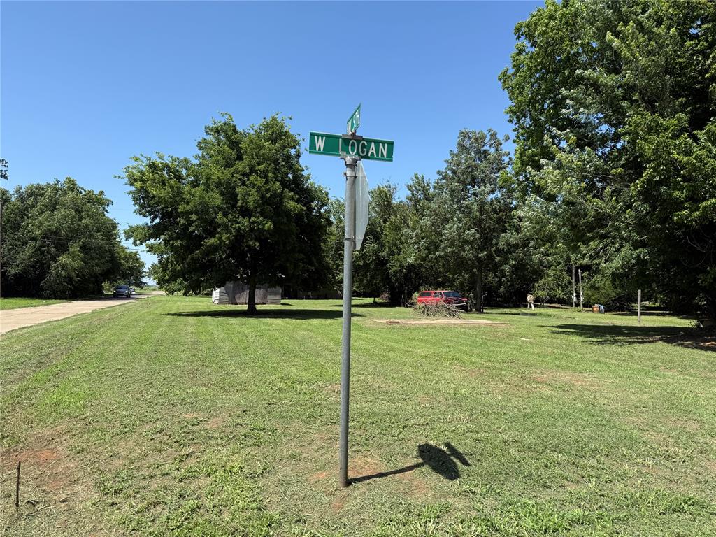 2nd image of 912 W Logan Ave, Guthrie, OK 73044 | MLS# 1243508