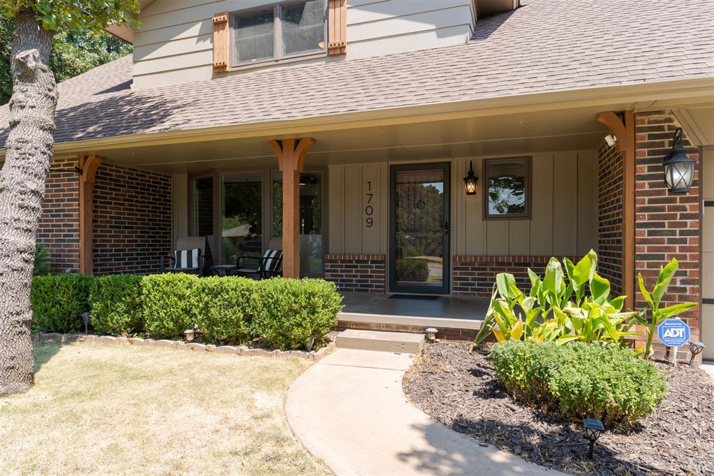 3rd image of 1709 Thunderbird Blvd, Edmond, OK 73013 | MLS# 1243574