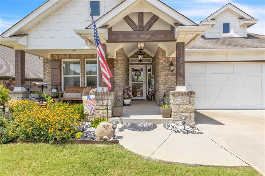 2nd image of 105 Carat Dr, Yukon, OK 73099 | MLS# 1243575
