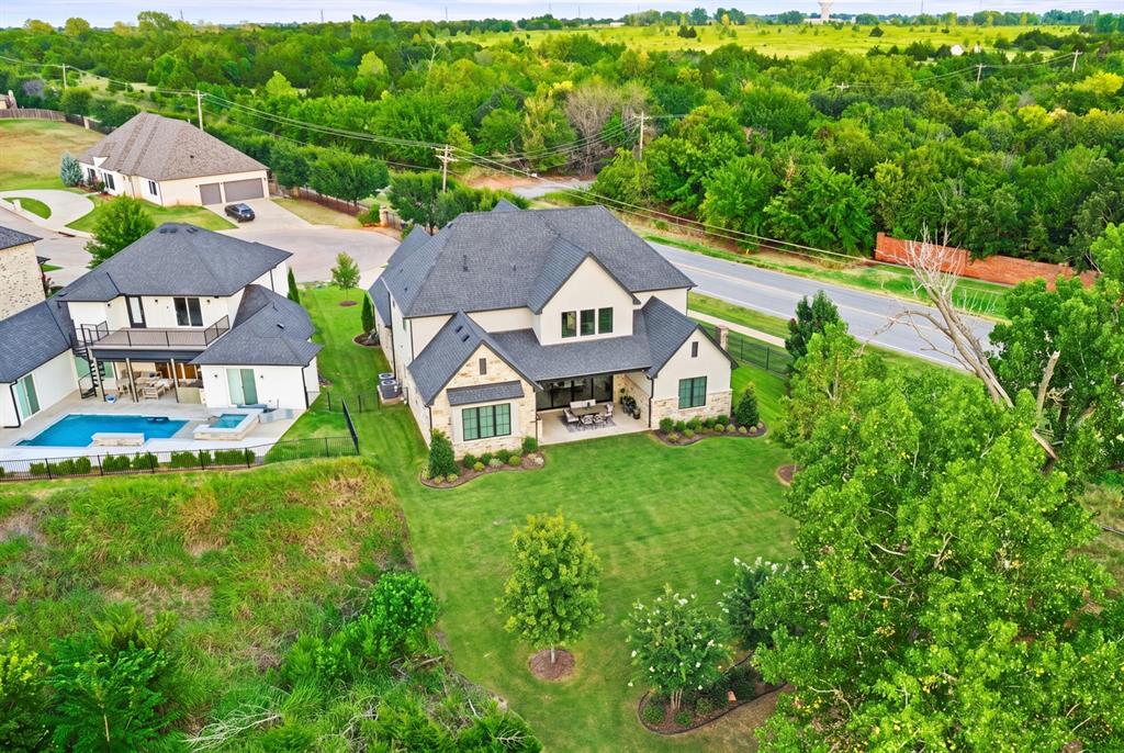 5th image of 465 Saint Claire Dr, Edmond, OK 73025 | MLS# 1243584