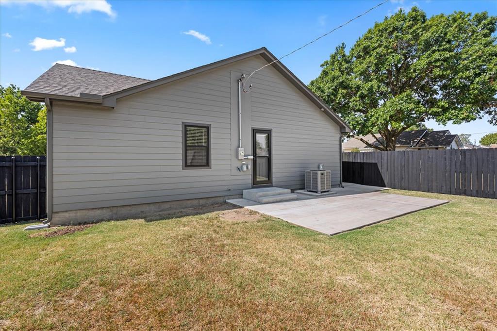 35th image of 1205 E Oak St, El Reno, OK 73036 | MLS# 1243609