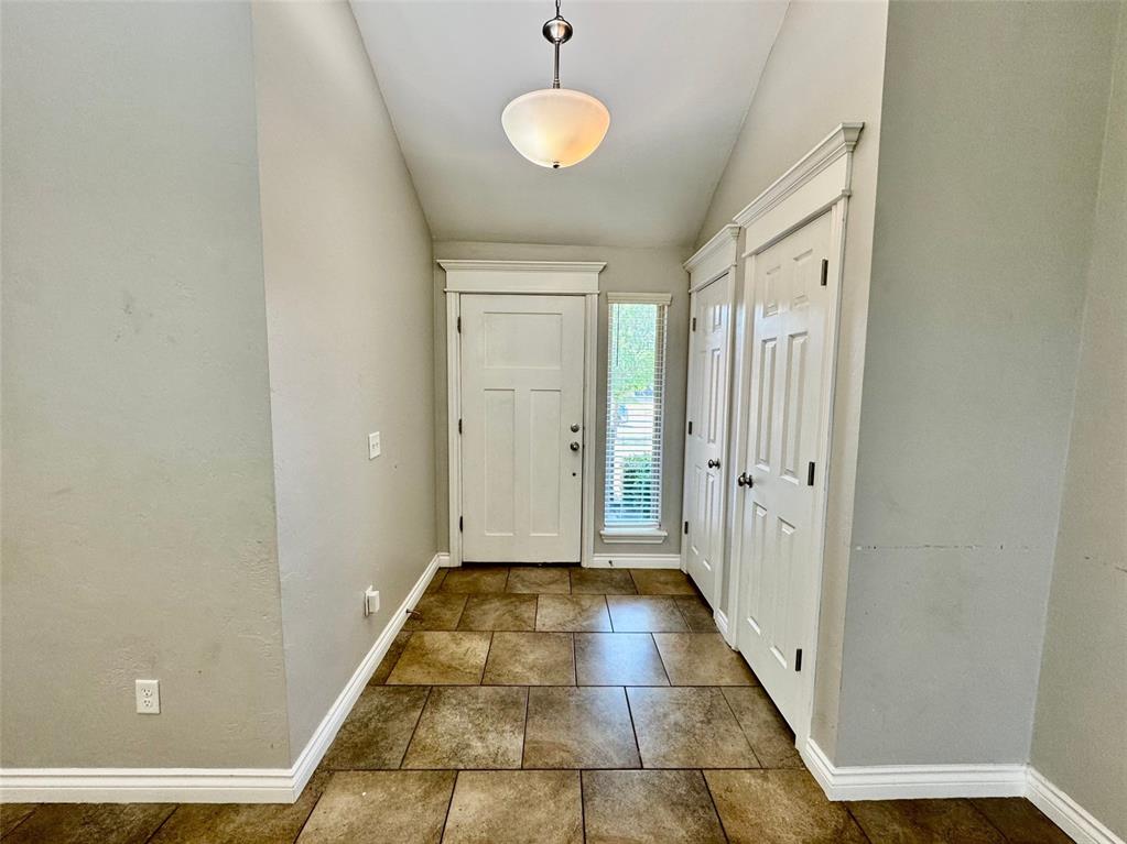 4th image of 18100 Manera Wy, Edmond, OK 73012 | MLS# 1243632