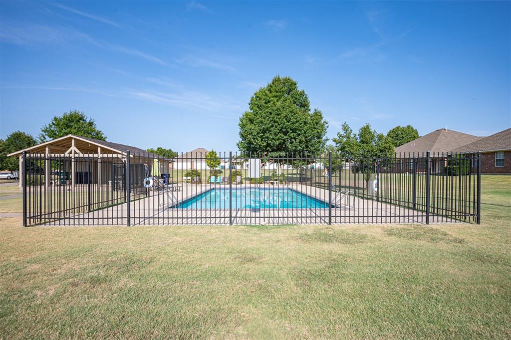 24th image of 311 Glen Dr, Yukon, OK 73099 | MLS# 1243655