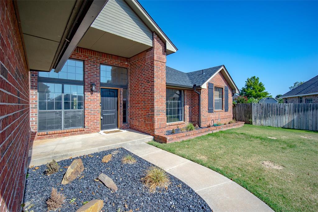 4th image of 613 N Caddell Wy, Mustang, OK 73064 | MLS# 1243689