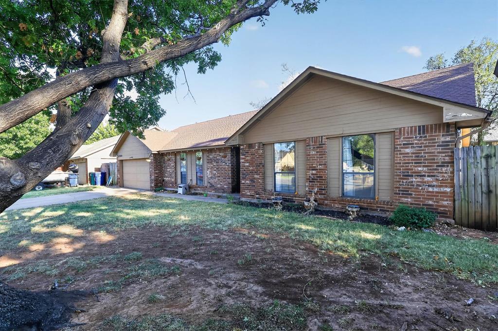 4th image of 8324 Nw 111Th Ter, Oklahoma City, OK 73162 | MLS# 1243710