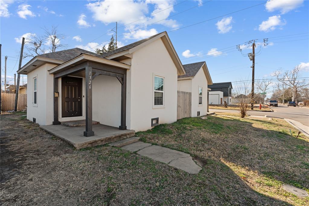 4th image of 1326 NW 6th St, Oklahoma City, OK 73106
