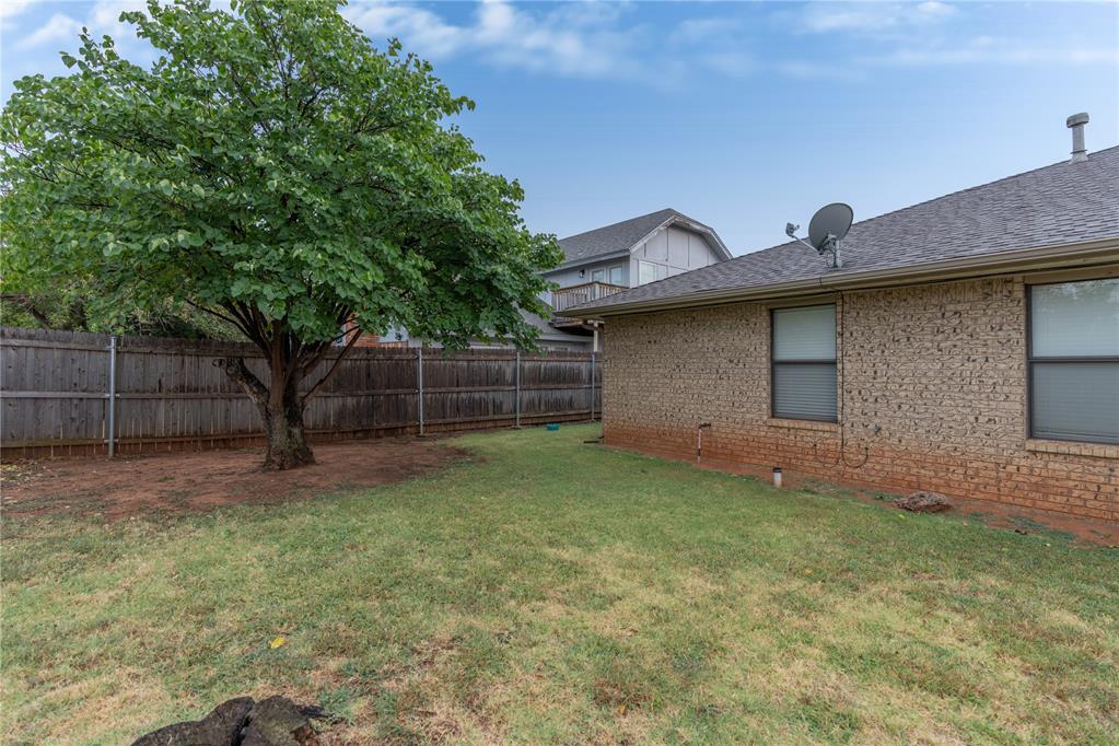 33rd image of 9008 N Roxbury Ter, Oklahoma City, OK 73132 | MLS# 1243753