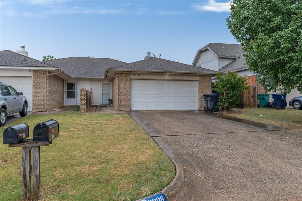 2nd image of 9008 N Roxbury Ter, Oklahoma City, OK 73132 | MLS# 1243753