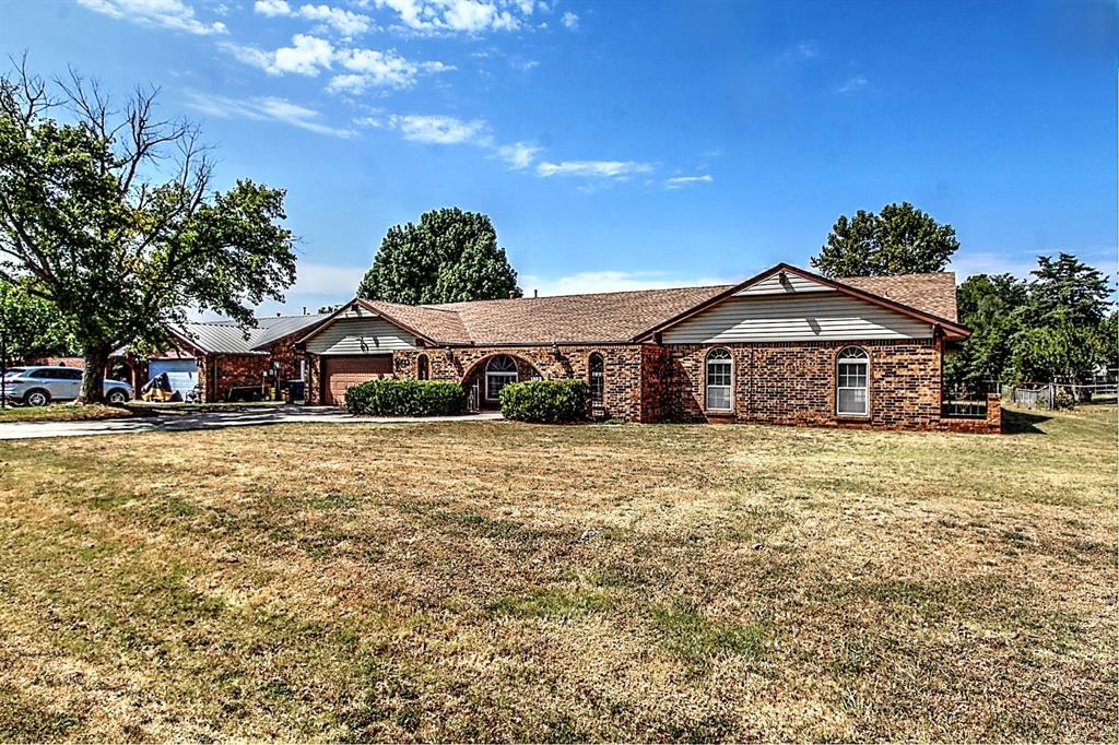 2nd image of 1823 W Rose Oak Dr, Mustang, OK 73064 | MLS# 1243841