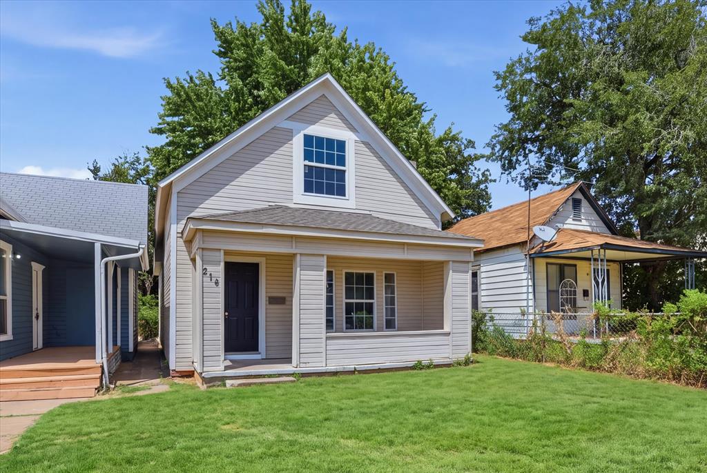 1st image of 214 E Vilas Ave, Guthrie, OK 73044 | MLS# 1243847