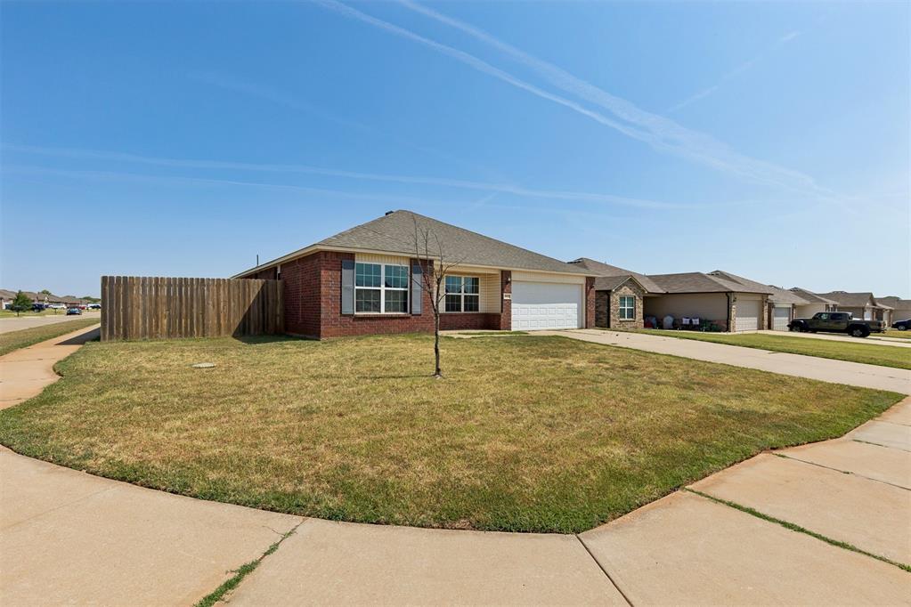 5th image of 2033 W Autumn Wy, Mustang, OK 73064 | MLS# 1243902