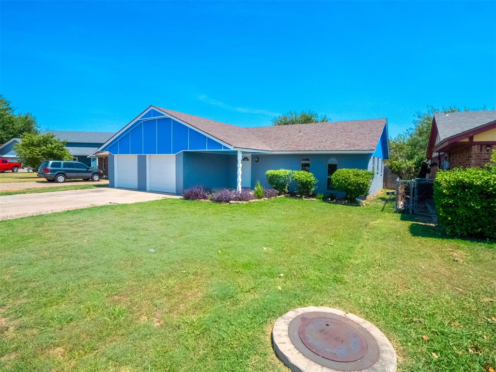 1st image of 1216 Glenwood Dr, Moore, OK 73160 | MLS# 1243932