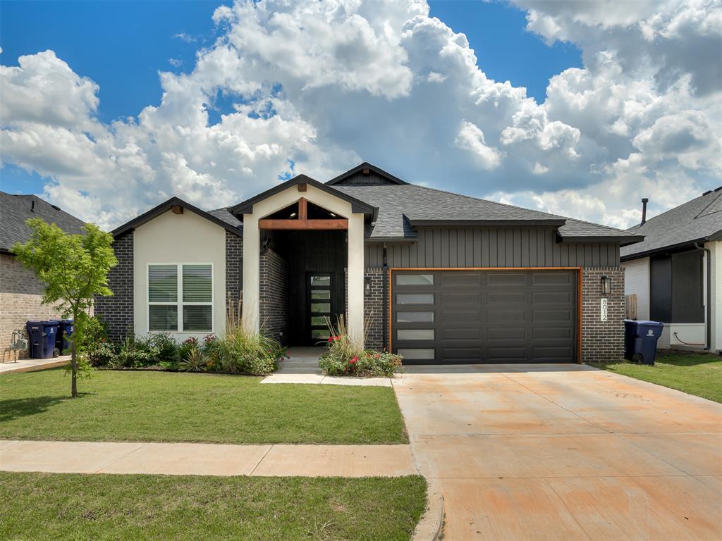 3rd image of 8012 Nw 152Nd Ter, Edmond, OK 73013 | MLS# 1243934