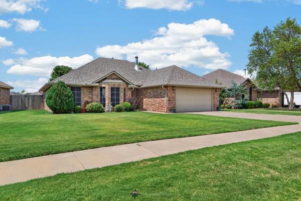 2nd image of 1221 W Johnathan Wy, Mustang, OK 73064 | MLS# 1243968