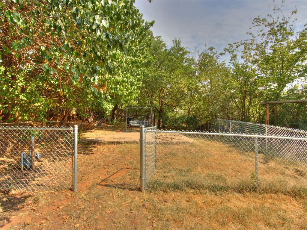 24th image of 1217 Washington St, Edmond, OK 73034 | MLS# 1243970