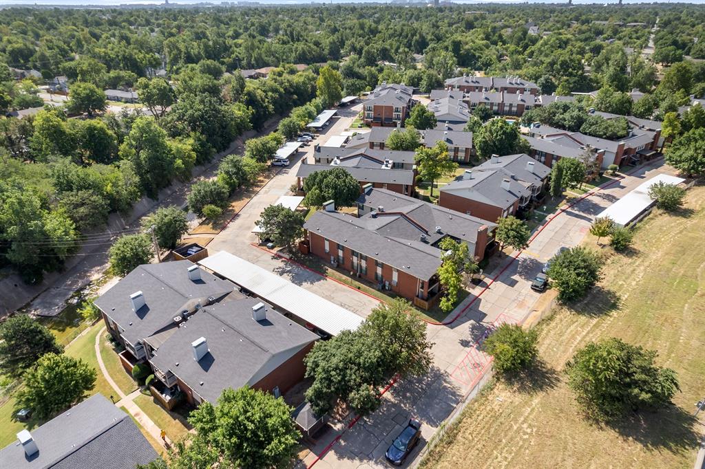 2nd image of 4400 Hemingway Dr, Oklahoma City, OK 73118