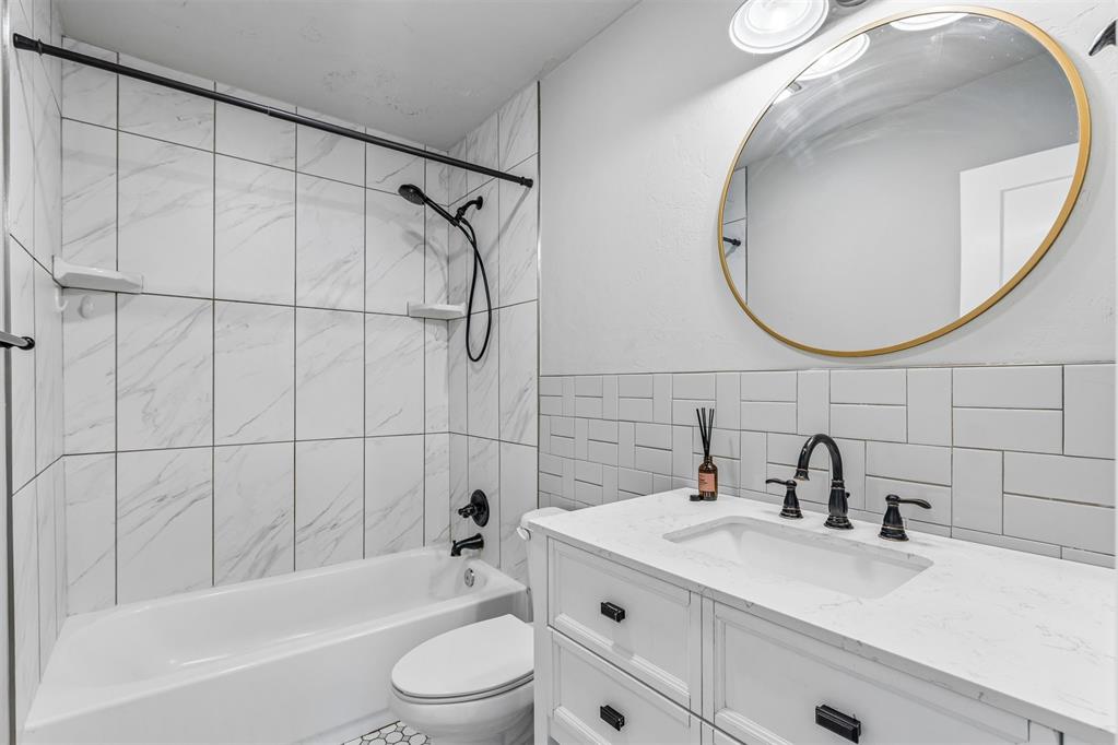 5th image of 409 W Douglas Dr, Oklahoma City, OK 73110 | MLS# 1244077