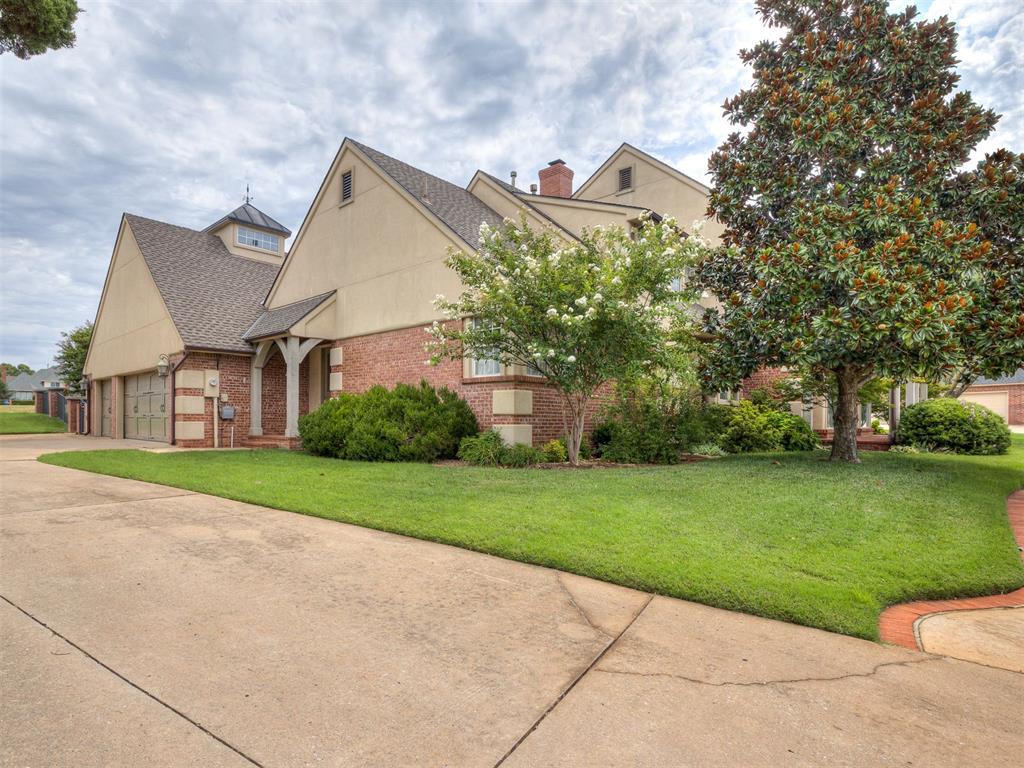 4th image of 5812 Country Club Dr, Edmond, OK 73025 | MLS# 1244081